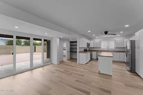 Living - 3815 E Cortez St, Phoenix, AZ 85028 photo 1 of 8