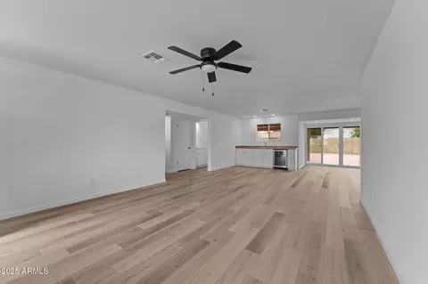 Living - 3815 E Cortez St, Phoenix, AZ 85028 photo 7 of 8