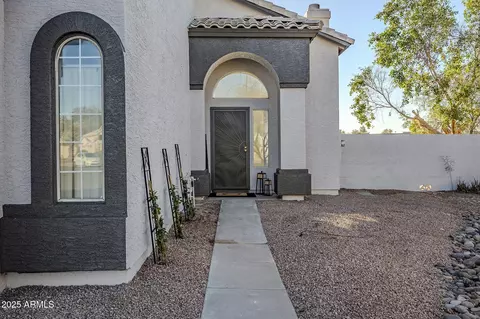 669 S Saddle St, Gilbert, AZ 85233 photo 3