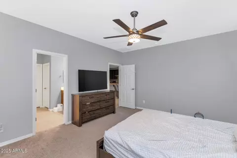 Bedroom - 2405 E Beverly Rd, Phoenix, AZ 85042 photo 2 of 3