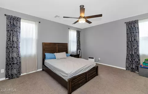 Bedroom - 2405 E Beverly Rd, Phoenix, AZ 85042 photo 1 of 3