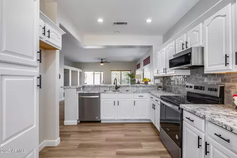 15852 W Arrowhead Dr, Surprise, AZ 85374
