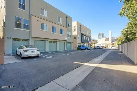 Exterior - 706 E Washington St #202, Phoenix, AZ 85034 photo 4 of 4