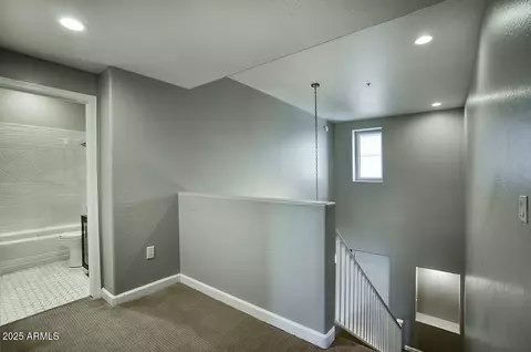 Entry Way - 706 E Washington St #202, Phoenix, AZ 85034 photo 3 of 3