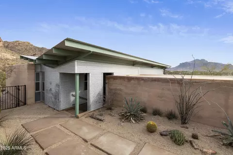 135 E Tonto St, Apache Junction, AZ 85119 photo 3