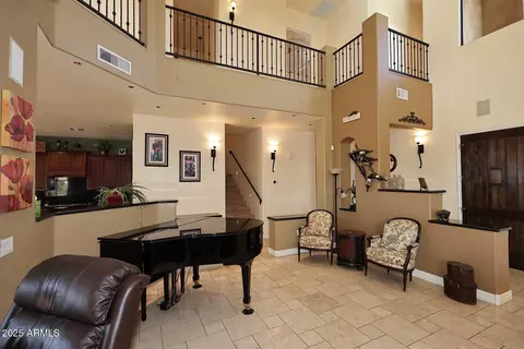 2105 E Kerry Ln, Phoenix, AZ 85024 photo 4