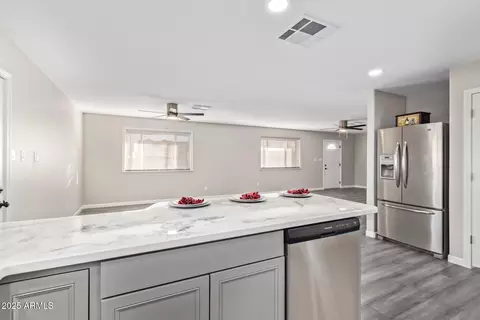 2870 W Manzanita St, Apache Junction, AZ 85120 photo 8