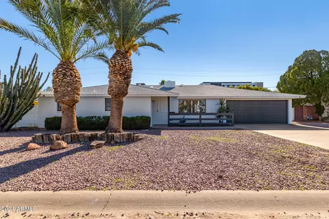 7513 E Minnezona Ave, Scottsdale, AZ 85251
