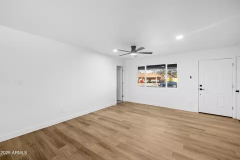 4607 E Park St, Phoenix, AZ 85042 photo 8