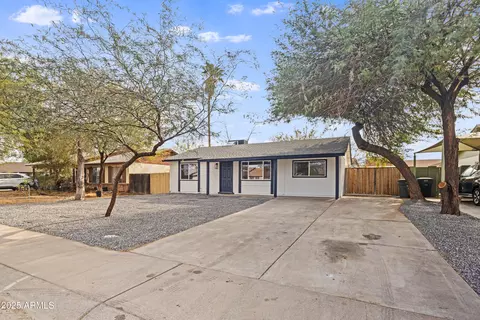 4607 E Park St, Phoenix, AZ 85042 photo 2