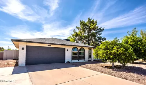 2818 S Cottonwood Dr, Tempe, AZ 85282