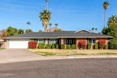4728 E Mulberry Dr, Phoenix, AZ 85018 photo 4