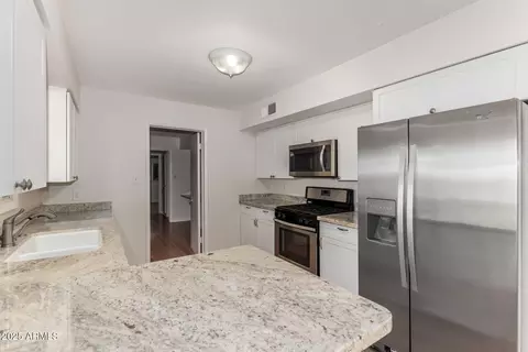 4728 E Mulberry Dr, Phoenix, AZ 85018 photo 14