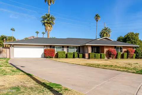 4728 E Mulberry Dr, Phoenix, AZ 85018 photo 5