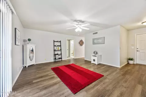 10826 N 115th Ave, Youngtown, AZ 85363