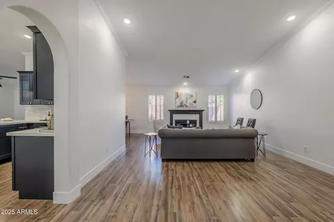 4056 E Rosemonte Dr, Phoenix, AZ 85050 photo 7