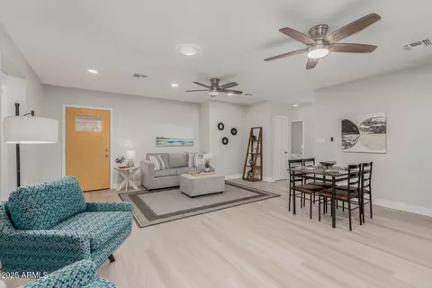 1022 E Mariposa St, Phoenix, AZ 85014