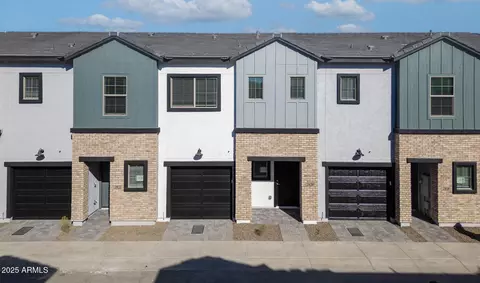 2820 W Eagle Talon Rd, Phoenix, AZ 85085