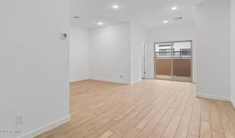 Living - 2820 W Eagle Talon Rd, Phoenix, AZ 85085 photo 2 of 4