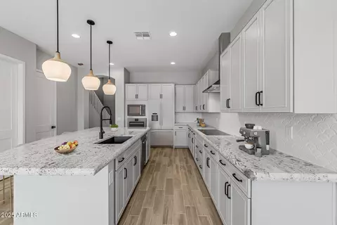 Kitchen - 4257 E John St, Gilbert, AZ 85295 photo 4 of 10