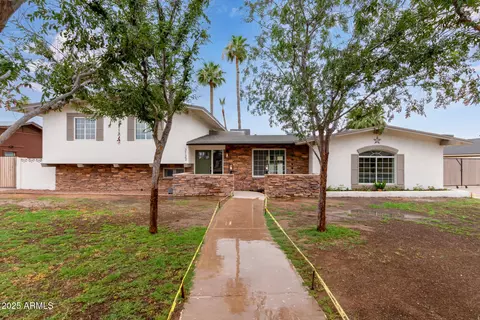 2123 Encanto St, Mesa, AZ 85213