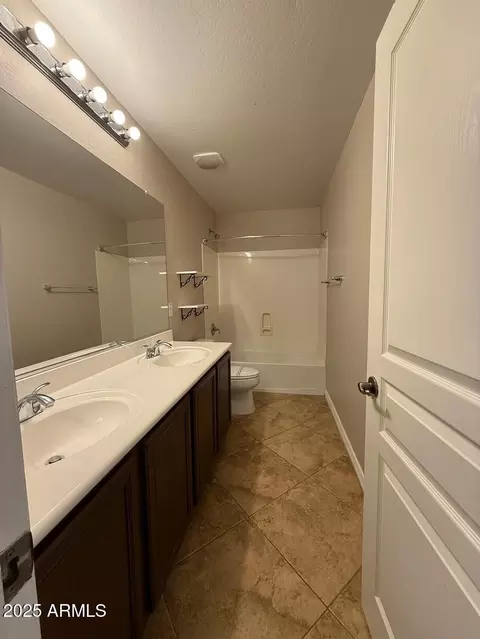4073 E Vaughn Ave, Gilbert, AZ 85234 photo 32