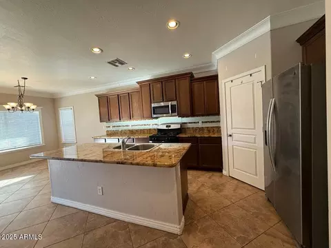 4073 E Vaughn Ave, Gilbert, AZ 85234 photo 9