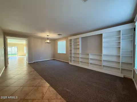 4073 E Vaughn Ave, Gilbert, AZ 85234 photo 2