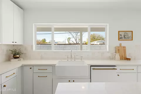 6642 N 10th Ave, Phoenix, AZ 85013 photo 19