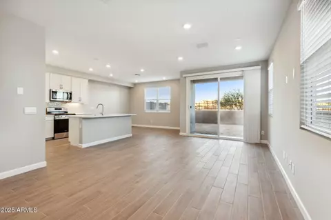 21004 N 58th Way, Phoenix, AZ 85054