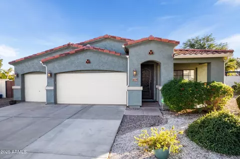 1427 E Saddlebrook Ct, Casa Grande, AZ 85122