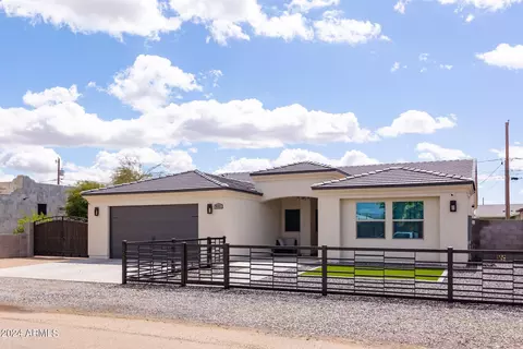 5231 E Red Bird Ln, San Tan Valley, AZ 85140