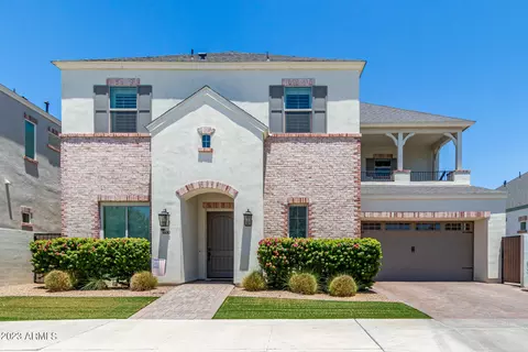 Exterior - 630 W Echo Ln, Phoenix, AZ 85021 photo 11 of 13
