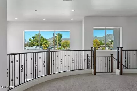Entry Way - 630 W Echo Ln, Phoenix, AZ 85021 photo 1 of 2
