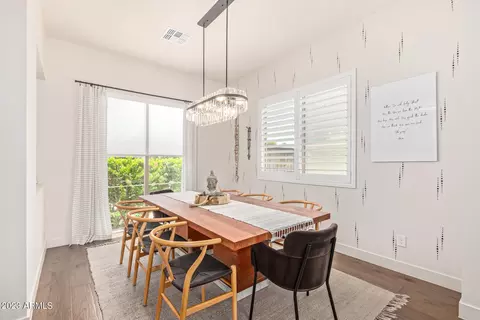 Dining - 630 W Echo Ln, Phoenix, AZ 85021 photo 2 of 3