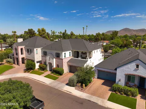 View/Area - 630 W Echo Ln, Phoenix, AZ 85021 photo 4 of 4