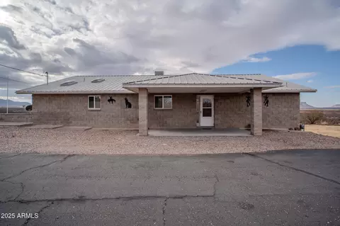 201 W Clark St, Huachuca City, AZ 85616