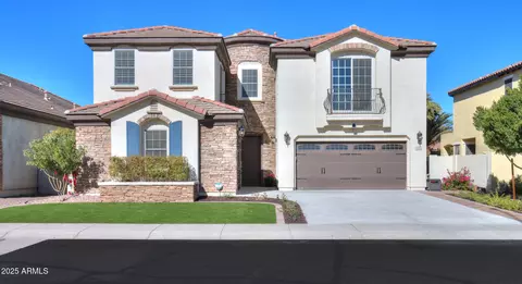910 E Canyon Way, Chandler, AZ 85249