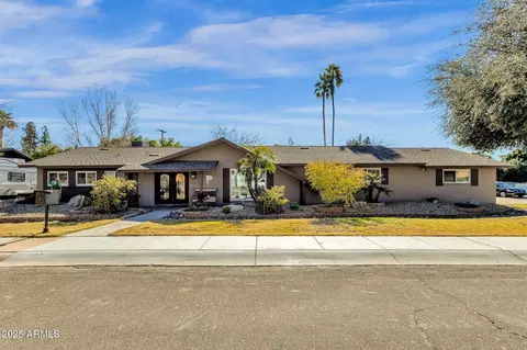 537 W El Caminito Dr, Phoenix, AZ 85021