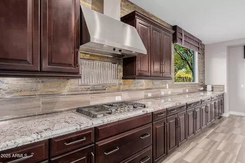 Kitchen - 4813 S Quantum Way, Mesa, AZ 85212 photo 4 of 4