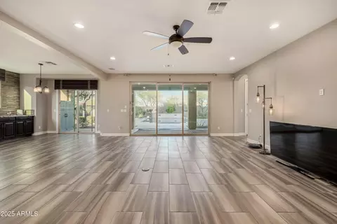 Living - 4813 S Quantum Way, Mesa, AZ 85212 photo 4 of 8