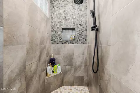 Bath - 4813 S Quantum Way, Mesa, AZ 85212 photo 5 of 7