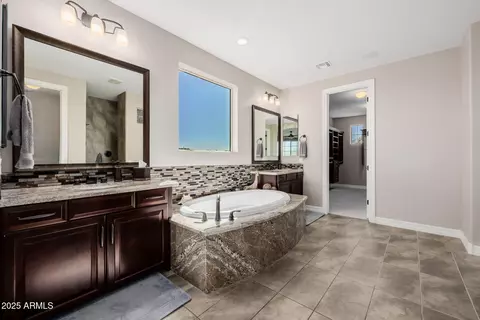 Bath - 4813 S Quantum Way, Mesa, AZ 85212 photo 2 of 7