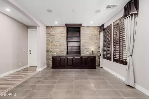 Living - 4813 S Quantum Way, Mesa, AZ 85212 photo 1 of 8