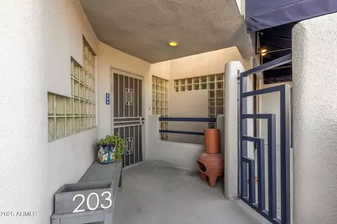902 W Glendale Ave #203, Phoenix, AZ 85021 photo 3