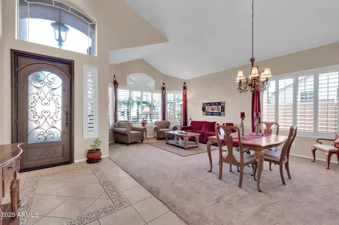 815 E Silverwood Dr, Phoenix, AZ 85048 photo 5