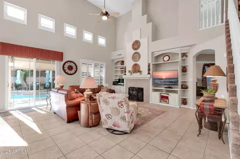 815 E Silverwood Dr, Phoenix, AZ 85048 photo 4