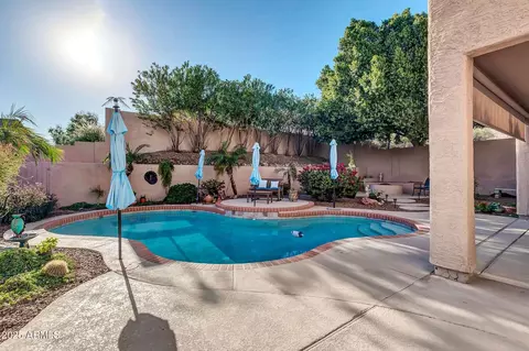 815 E Silverwood Dr, Phoenix, AZ 85048 photo 6