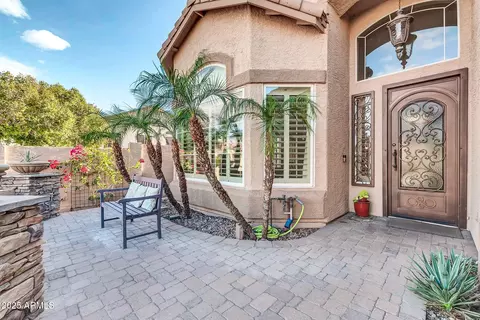 815 E Silverwood Dr, Phoenix, AZ 85048 photo 2