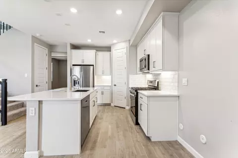 Kitchen - 5846 E Ringtail Way, Phoenix, AZ 85054 photo 1 of 2